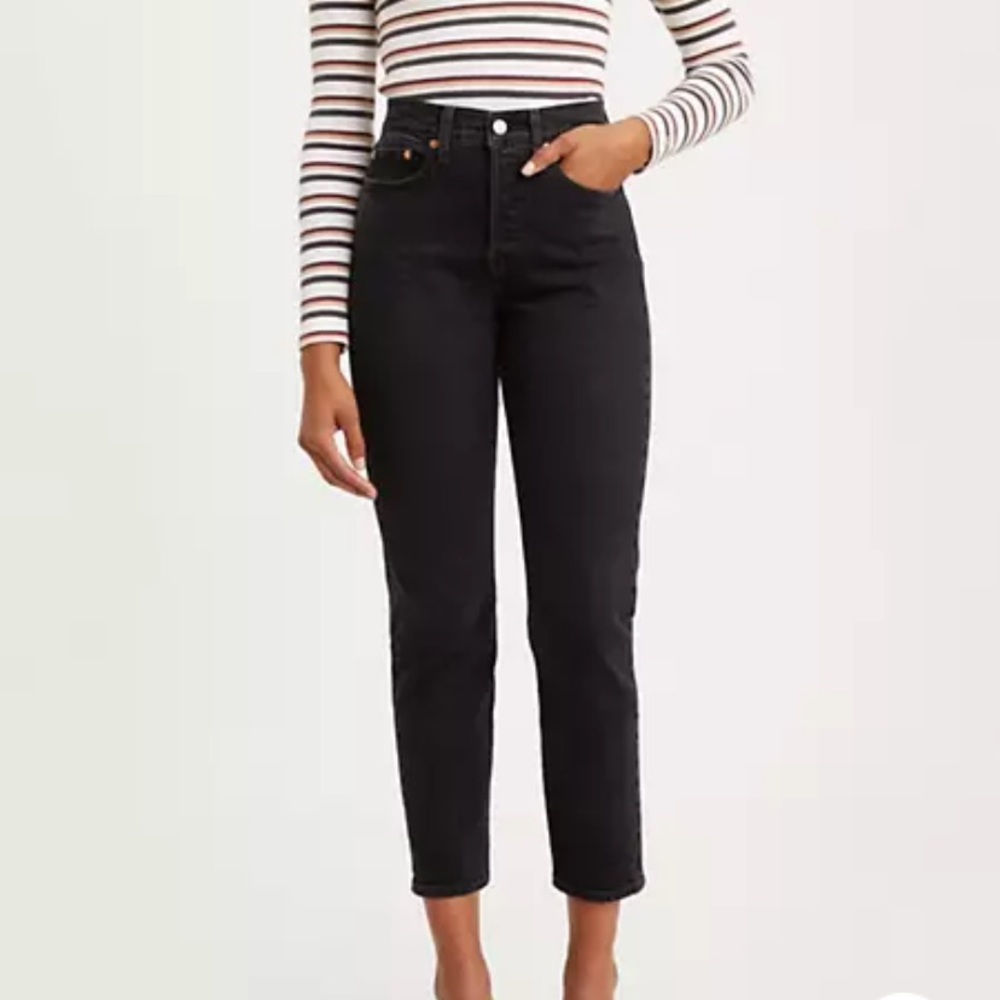 Levi Wedgie Fit